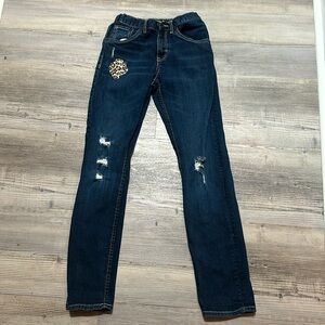 girls dark Levi’s straight jeans